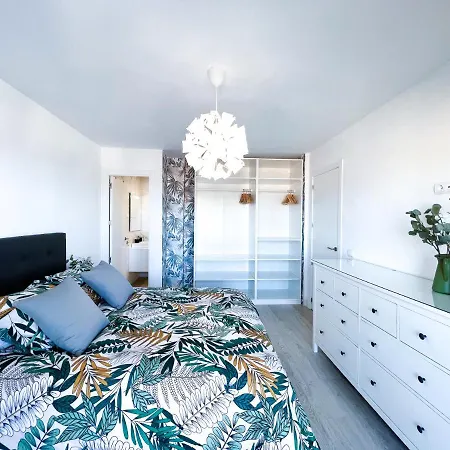 A 900 M De La Playa Y Con Vistas Al Mar En Apartamento Fuengirola