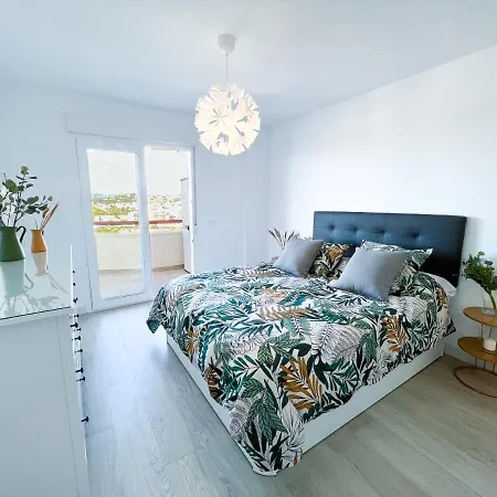 Apartment A 900 M De La Playa Y Con Vistas Al Mar En *