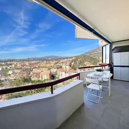 A 900 M De La Playa Y Con Vistas Al Mar En * Fuengirola
