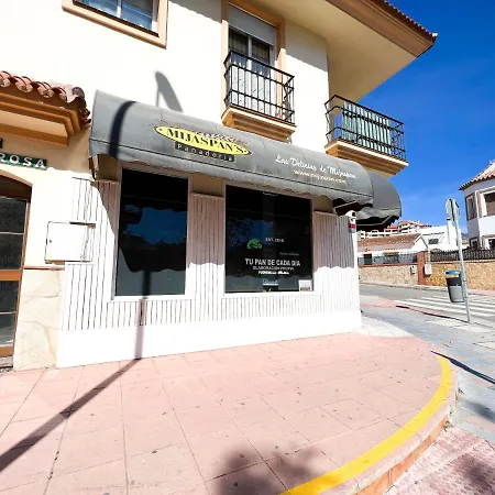 A 900 M De La Playa Y Con Vistas Al Mar En Fuengirola