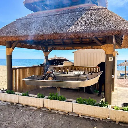 A 900 M De La Playa Y Con Vistas Al Mar En Apartment *