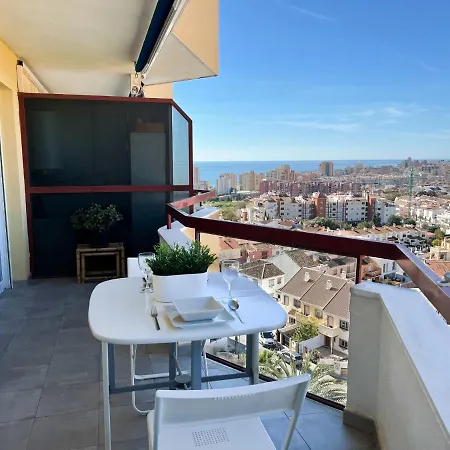 A 900 M De La Playa Y Con Vistas Al Mar En *