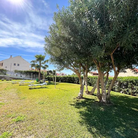 Apartment A 900 M De La Playa Y Con Vistas Al Mar En *