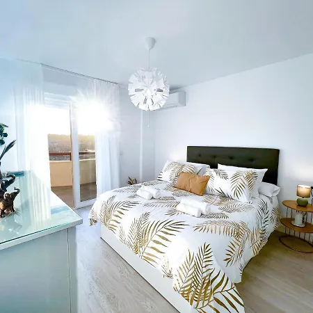 A 900 M De La Playa Y Con Vistas Al Mar En Apartment Fuengirola