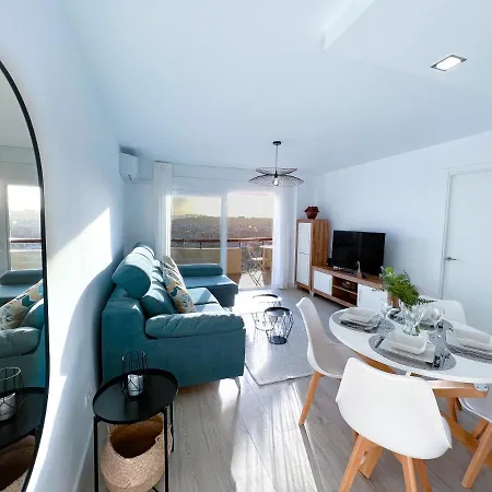 Apartment A 900 M De La Playa Y Con Vistas Al Mar En *