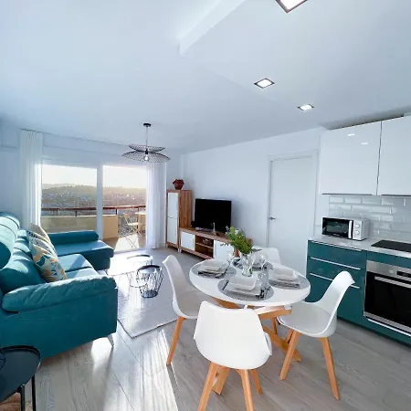 A 900 M De La Playa Y Con Vistas Al Mar En Apartment